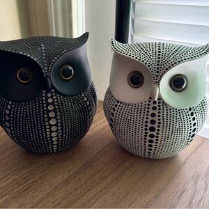 Black and White Owl Figurines